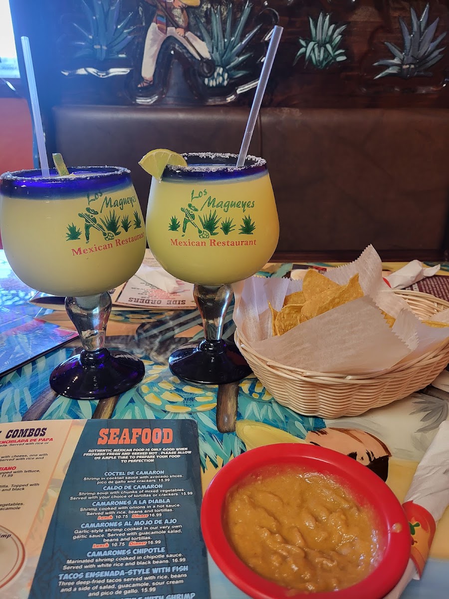 Los Magueyes Photos 2